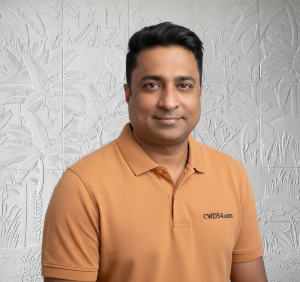 Raju <br/> (Developer, Accounting)